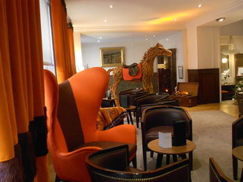 Maison Lutetia R