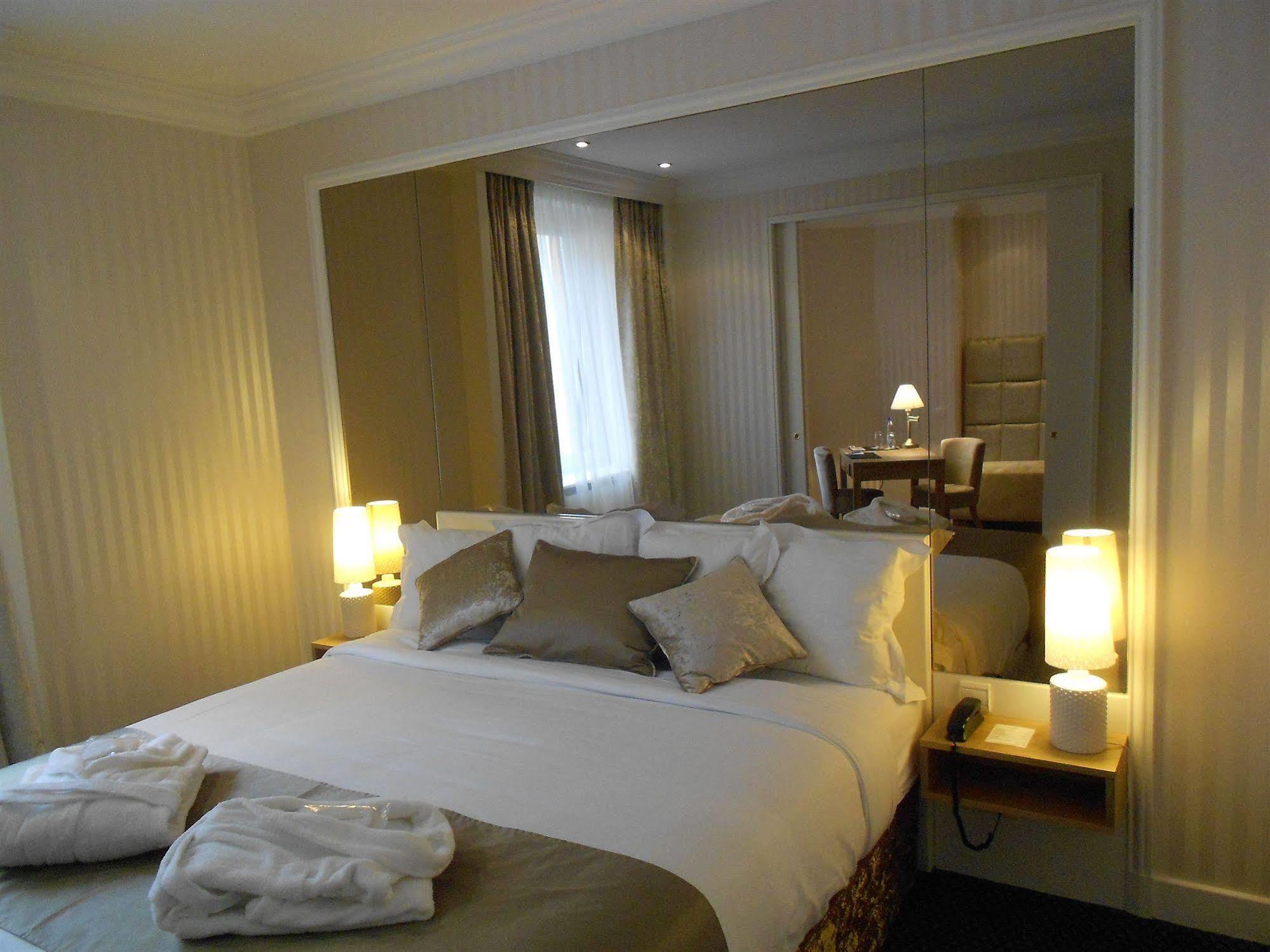 Maison Lutetia R Hotel 3*